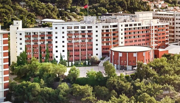 Üniversitesi Tez Hazırlama
